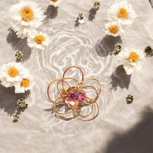 Elegant Gold and Pink Floral ring